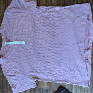 Lululemon workout top